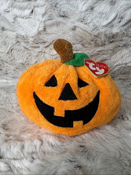Ty Other - Ty Pluffies Orange “Plumpkin” Plush Halloween Jack-O'-Lantern. 2004